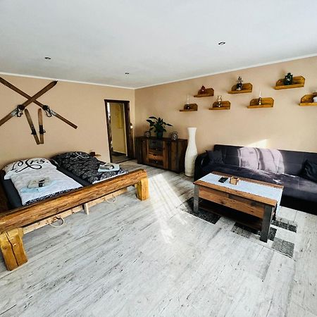 Apartman Houmr Яхимов Екстериор снимка