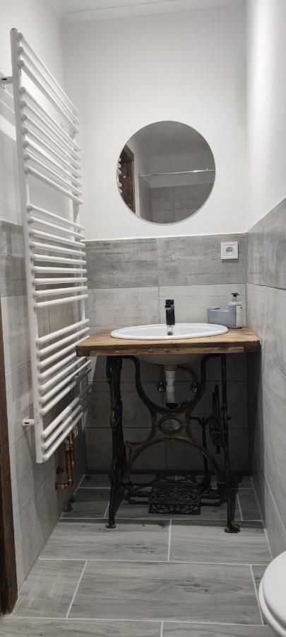 Apartman Houmr Яхимов Екстериор снимка